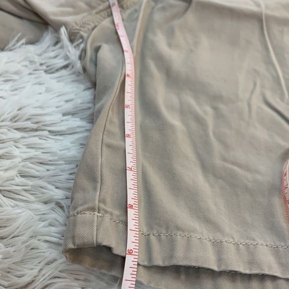 Eddie Bauer Blakely Light Tan Shorts - Picture 6 of 10